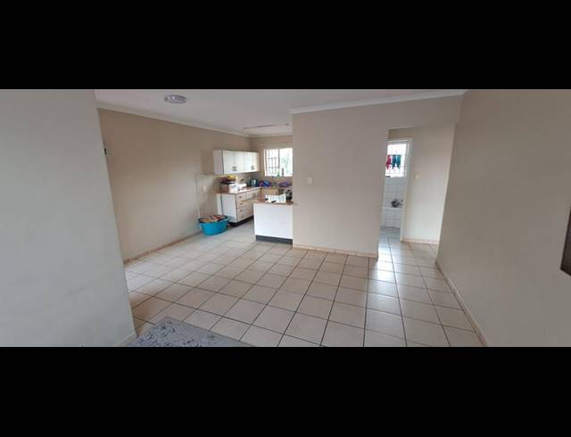 2 BEDROOM PROPERTY TO RENT IN BOKSBURG NORTH